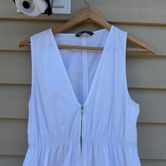Zara Zip Up V Neck Dress - Picture 10 of 13